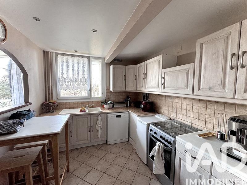 Appartement - 94 m² - 5 pièces