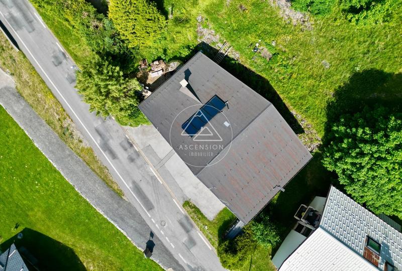 Châlet - 320 m² - 14 pièces