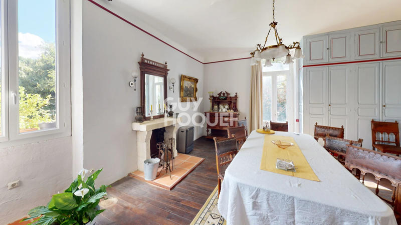 Maison - 506 m² - 12 pièces