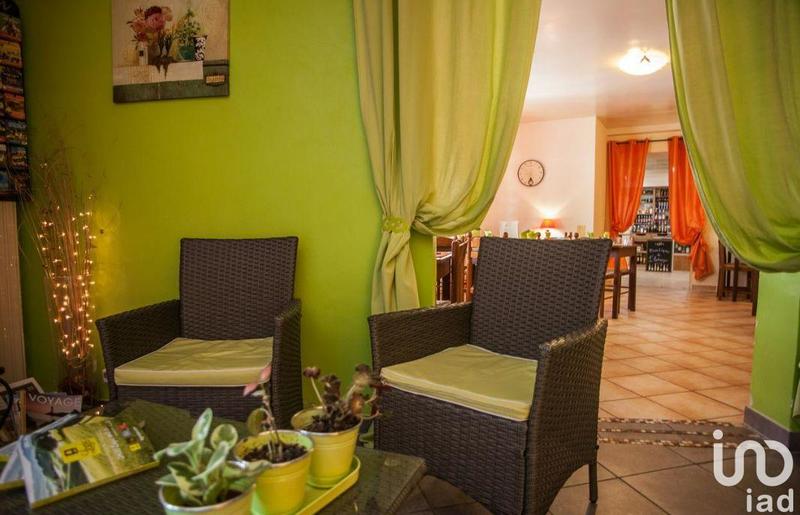 Local commercial - 1 200 m²