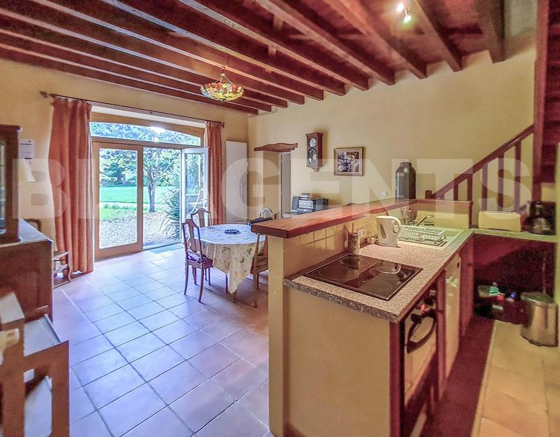 Maison de domaine - 530 m² - 20 pièces