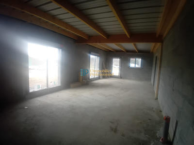 Local d'activités - 290 m²