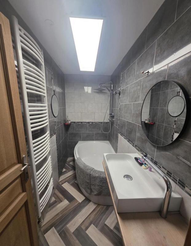 Maison - 299 m² - 5 pièces