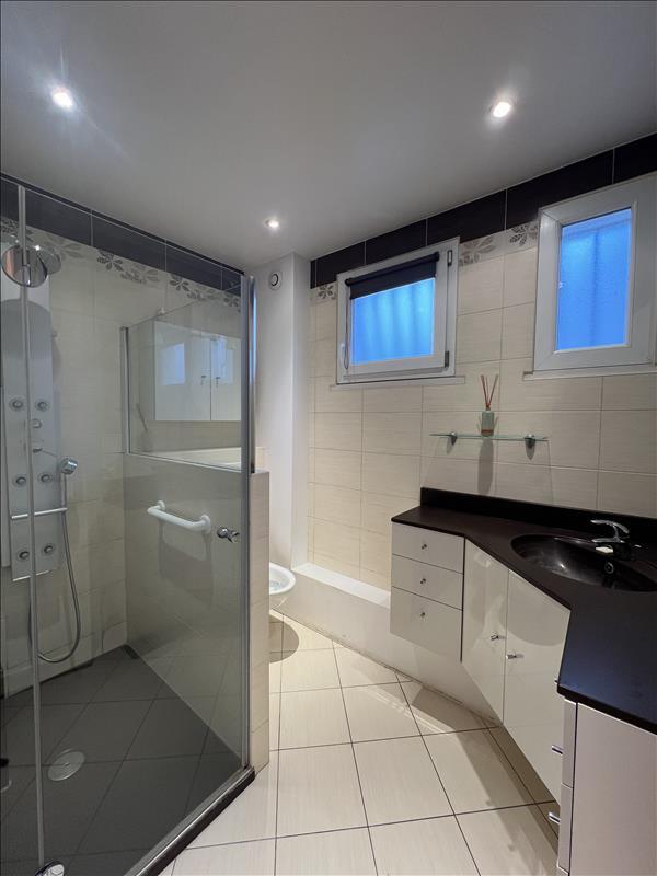 Maison - 124 m² - 7 pièces