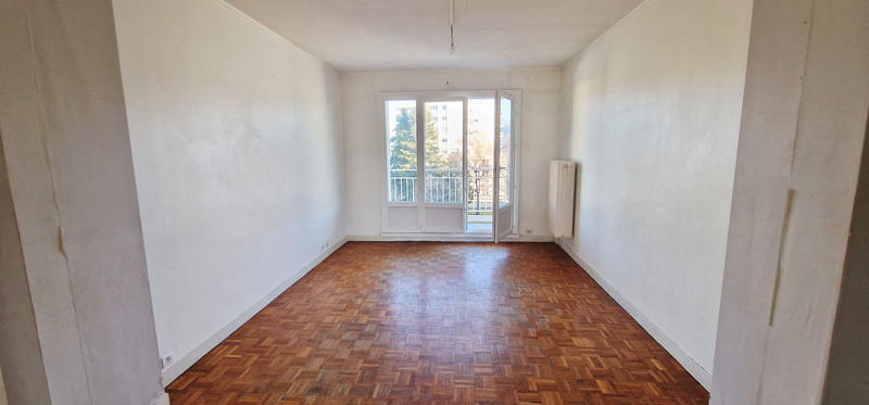 Appartement - 70 m² - 4 pièces