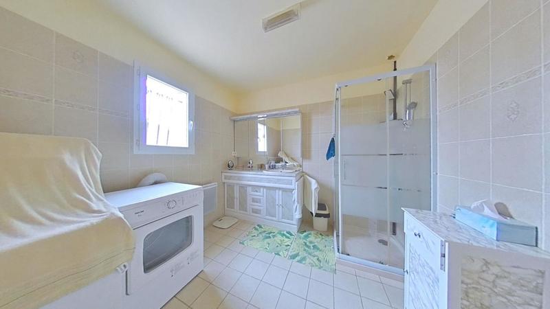 Maison - 104 m² - 4 pièces