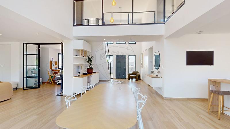 Maison d'architecte - 190 m² - 6 pièces