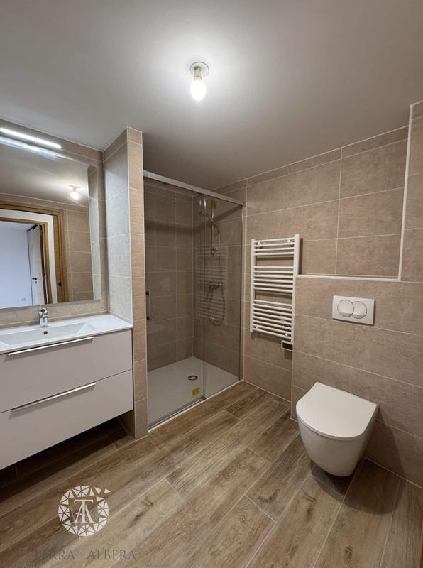 Appartement - 98 m² - 4 pièces