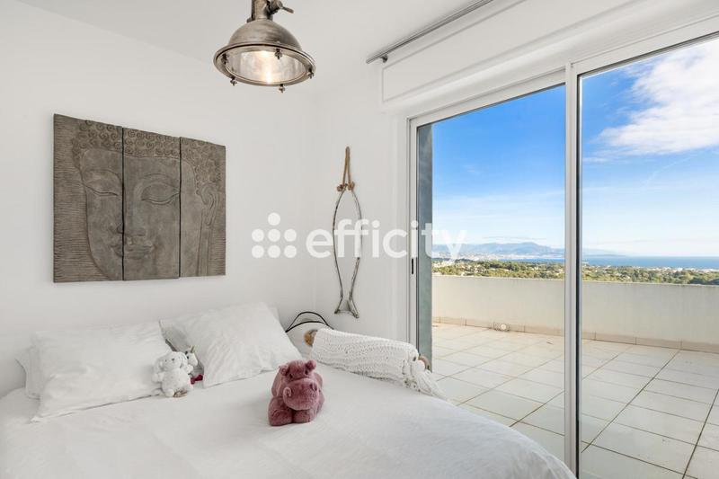 Villa - 402 m² - 11 pièces