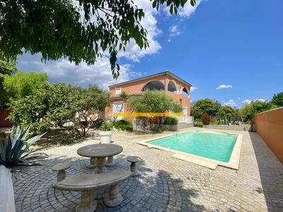 Maison - 174 m² - 6 pièces