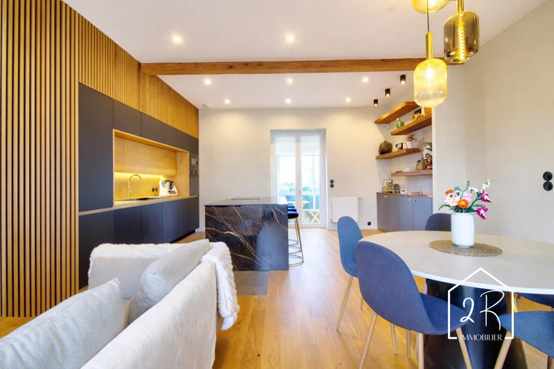 Appartement - 92 m² - 4 pièces