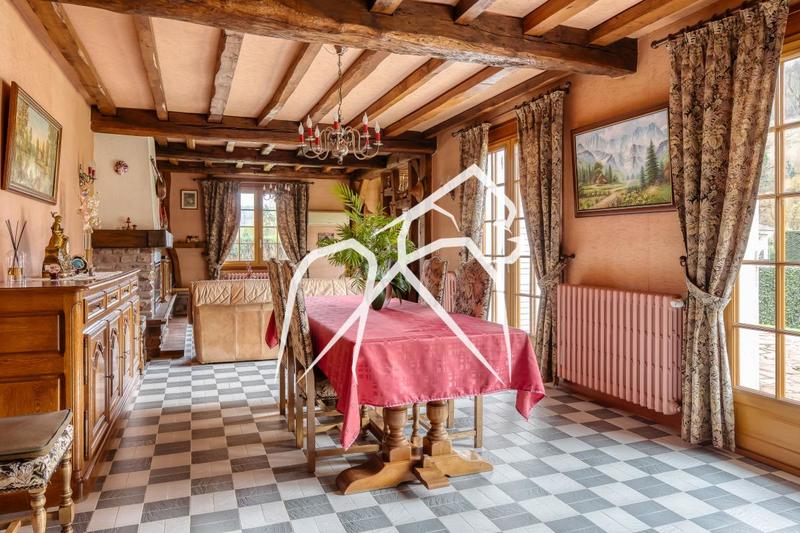 Maison ancienne - 246 m² - 9 pièces