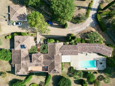 Propriété - 314 m² - 10 pièces