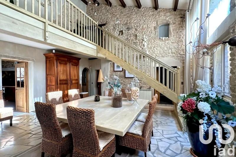 Maison de village - 239 m² - 6 pièces