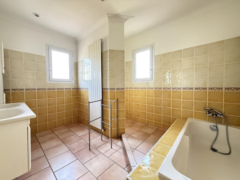 Maison - 130 m² - 5 pièces