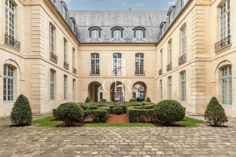 Appartement - 156 m² - 4 pièces