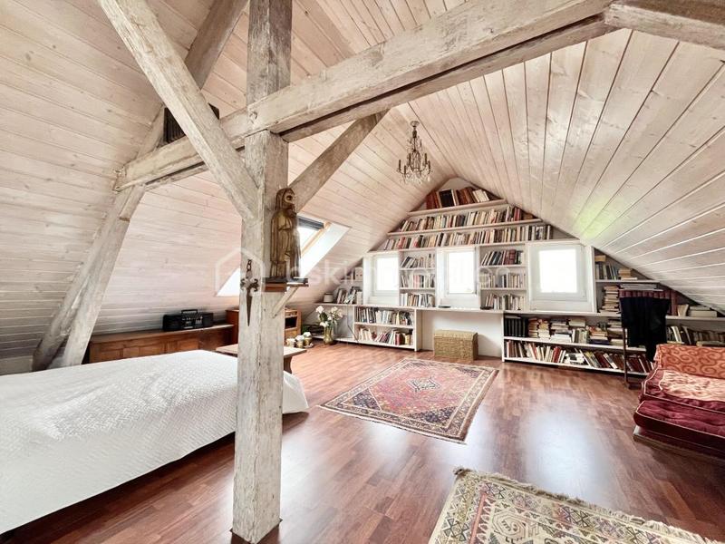 Immeuble - 348 m² - 11 pièces