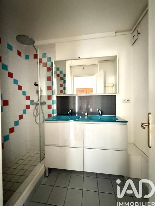 Appartement - 92 m² - 5 pièces