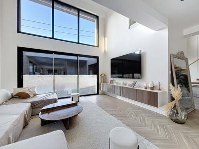 Maison - 182 m² - 6 pièces