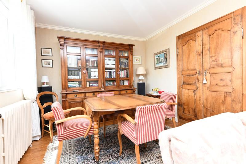 Maison - 95 m² - 5 pièces