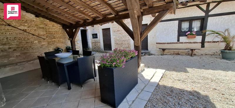 Demeure - 320 m² - 10 pièces