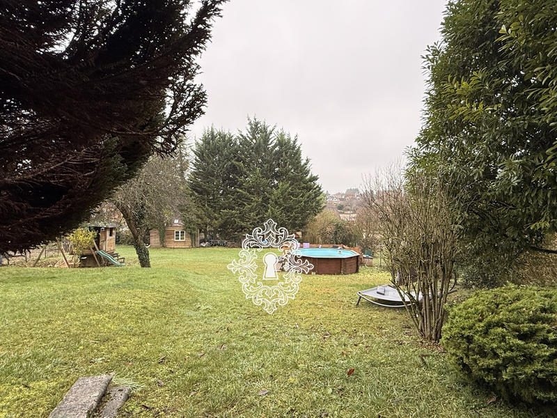 Maison - 95 m² - 5 pièces