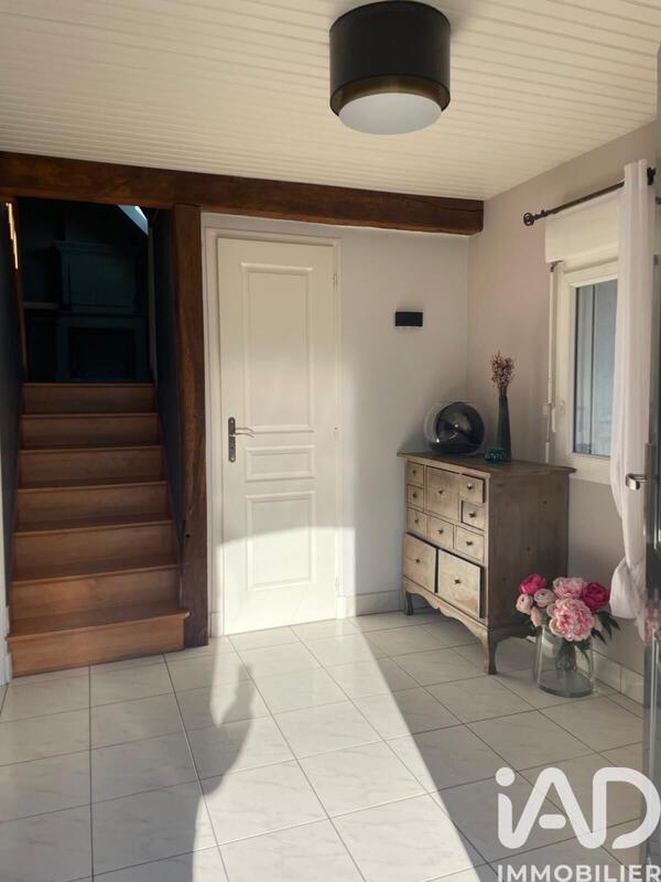 Maison - 200 m² - 6 pièces