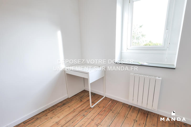 Chambre - 10 m² - 5 pièces