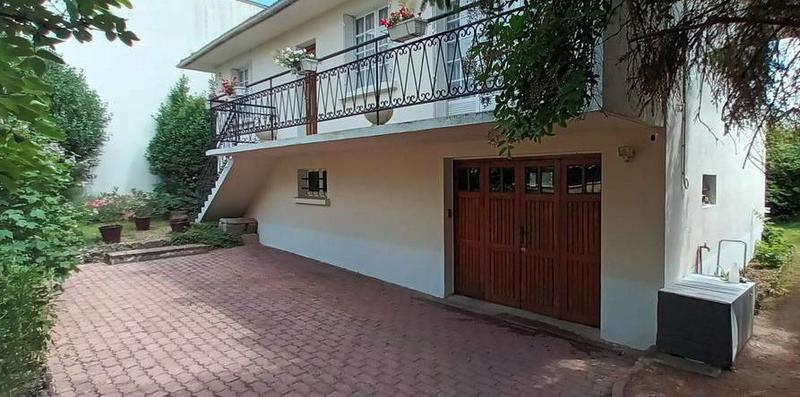 Maison traditionnelle - 100 m² - 6 pièces