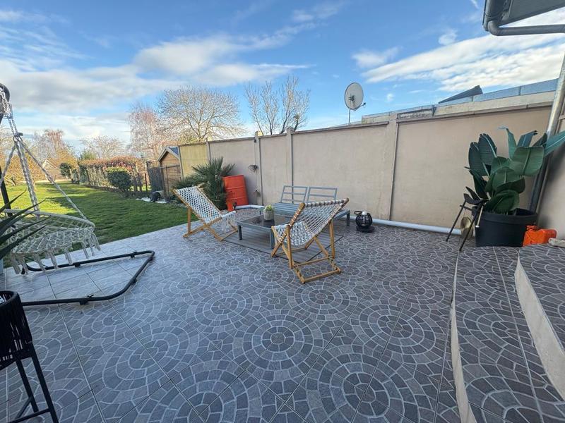 Maison - 110 m² - 4 pièces