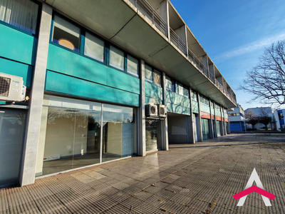 Local d'activités - 127 m²