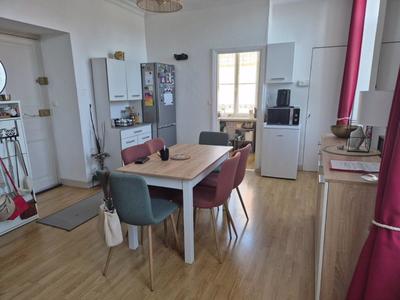 Appartement - 75 m² - 3 pièces
