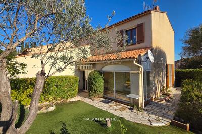 Maison - 97 m² - 4 pièces