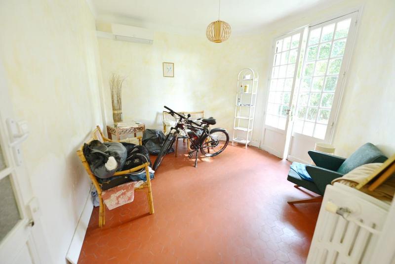 Maison - 211 m² - 6 pièces