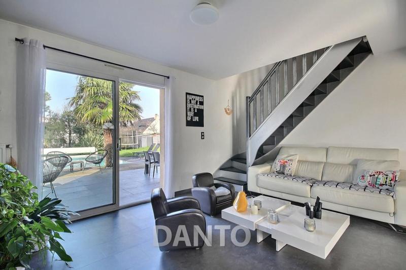 Maison - 123 m² - 6 pièces