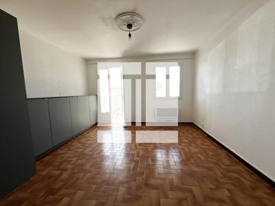 Appartement - 60 m² - 4 pièces