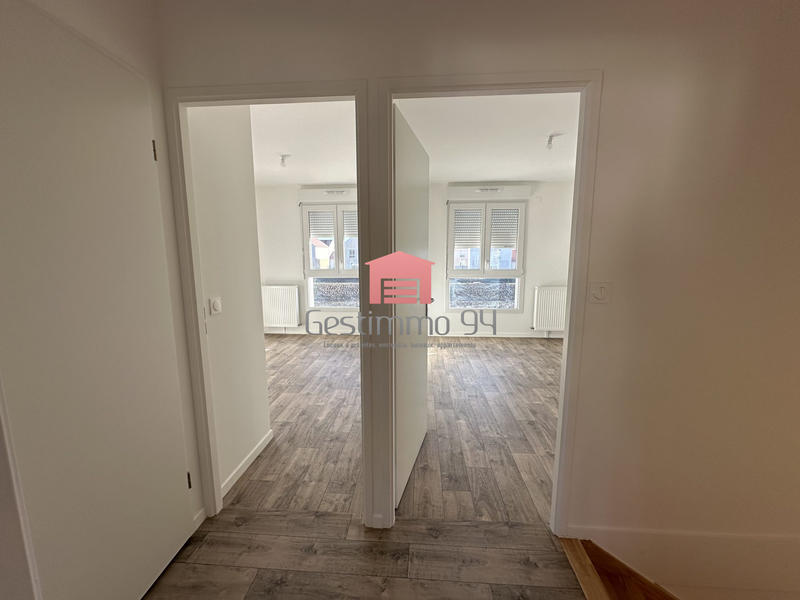 Maison contemporaine - 82 m² - 4 pièces