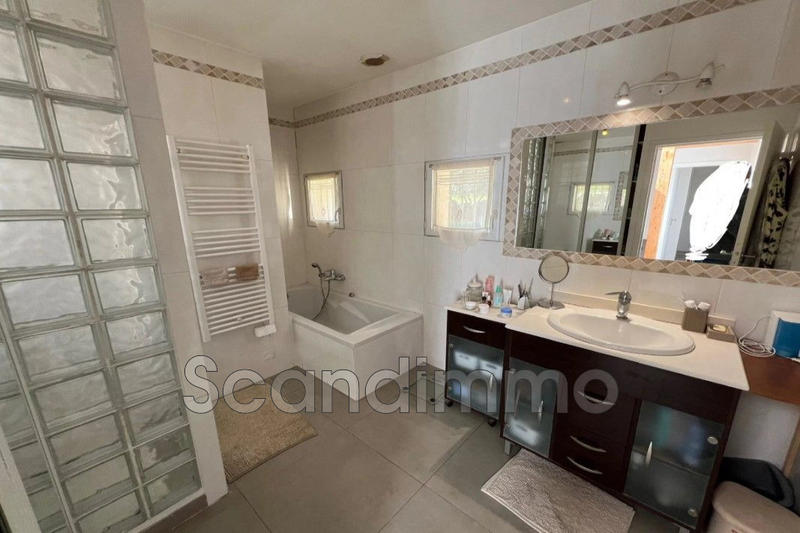 Villa - 161 m² - 6 pièces