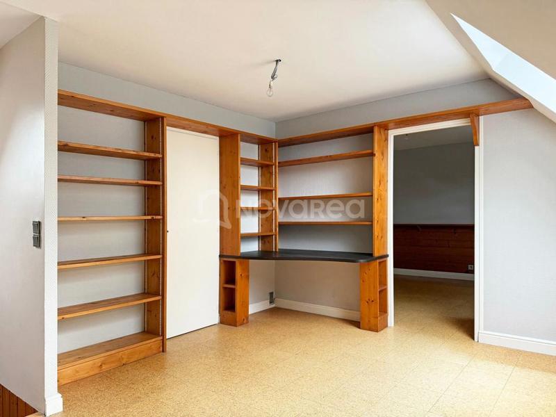 Maison - 166 m² - 6 pièces