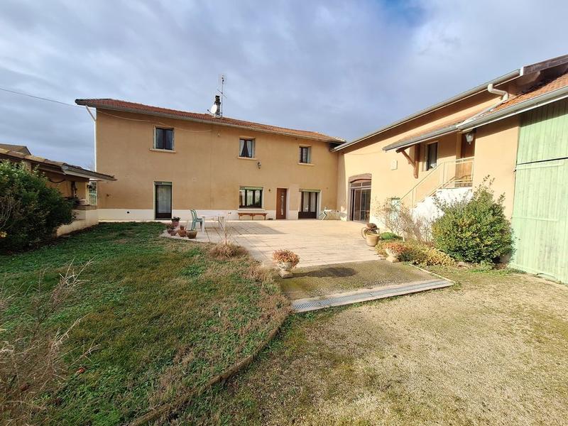 Maison - 288 m² - 10 pièces