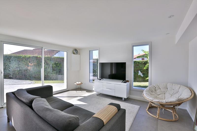 Appartement - 84 m² - 4 pièces