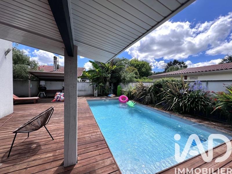 Maison - 135 m² - 5 pièces