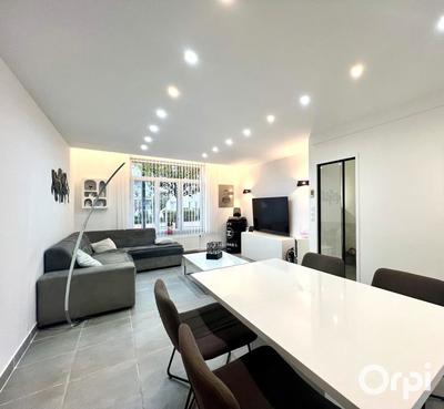 Maison - 114 m² - 5 pièces