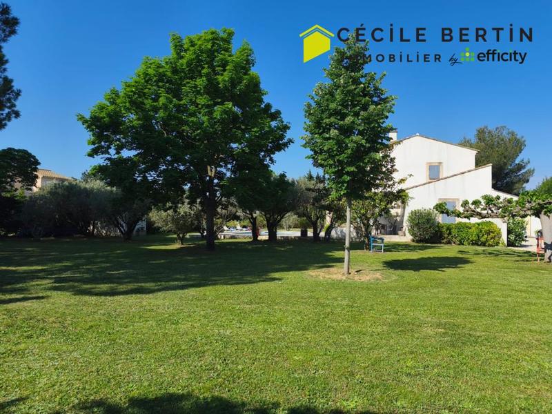 Mas - 198 m² - 7 pièces