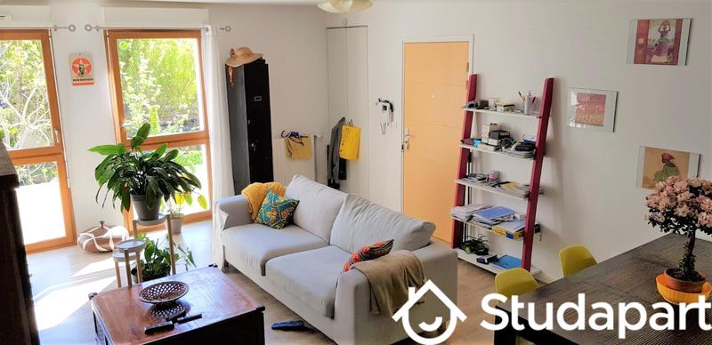 Chambre - 9 m² - 1 pièce