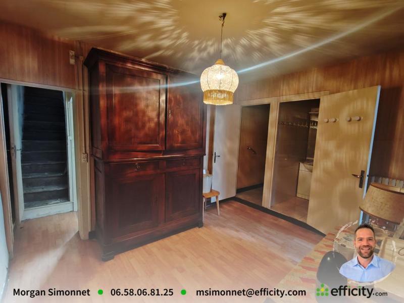 Maison - 218 m² - 7 pièces