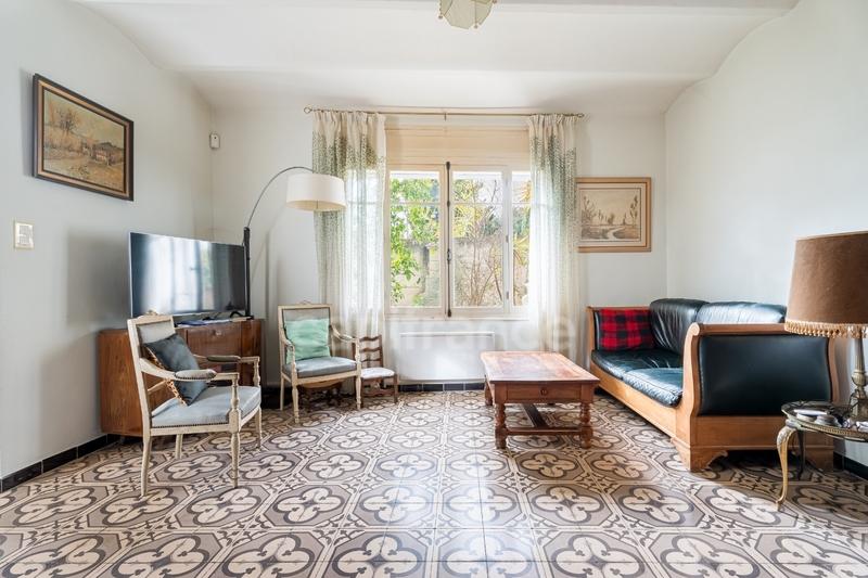 Maison - 225 m² - 7 pièces