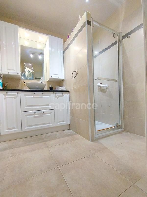 Appartement - 150 m² - 5 pièces