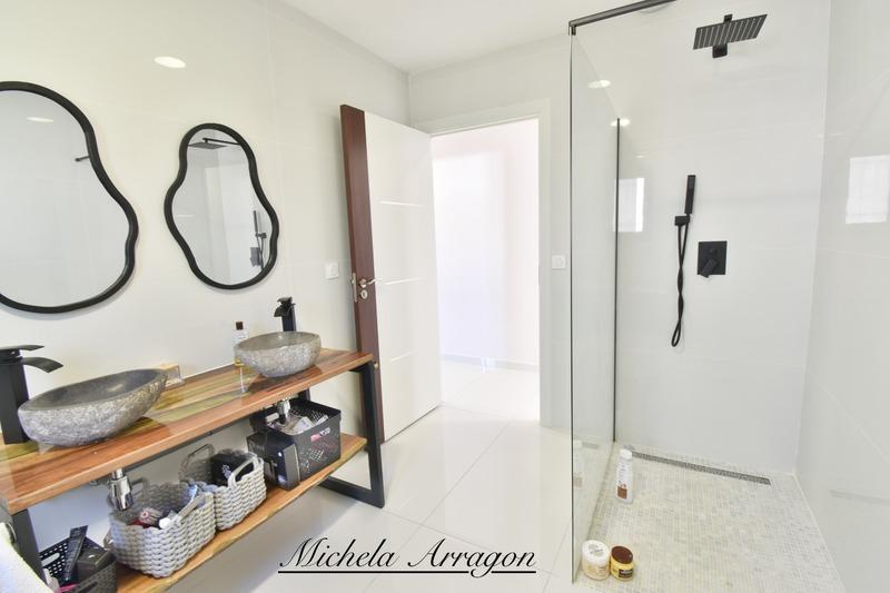 Maison - 141 m² - 5 pièces