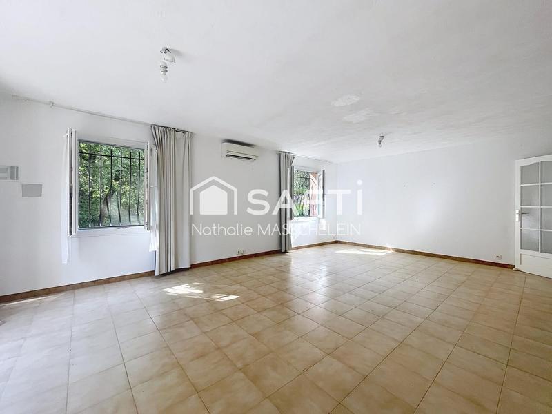 Villa - 211 m² - 7 pièces